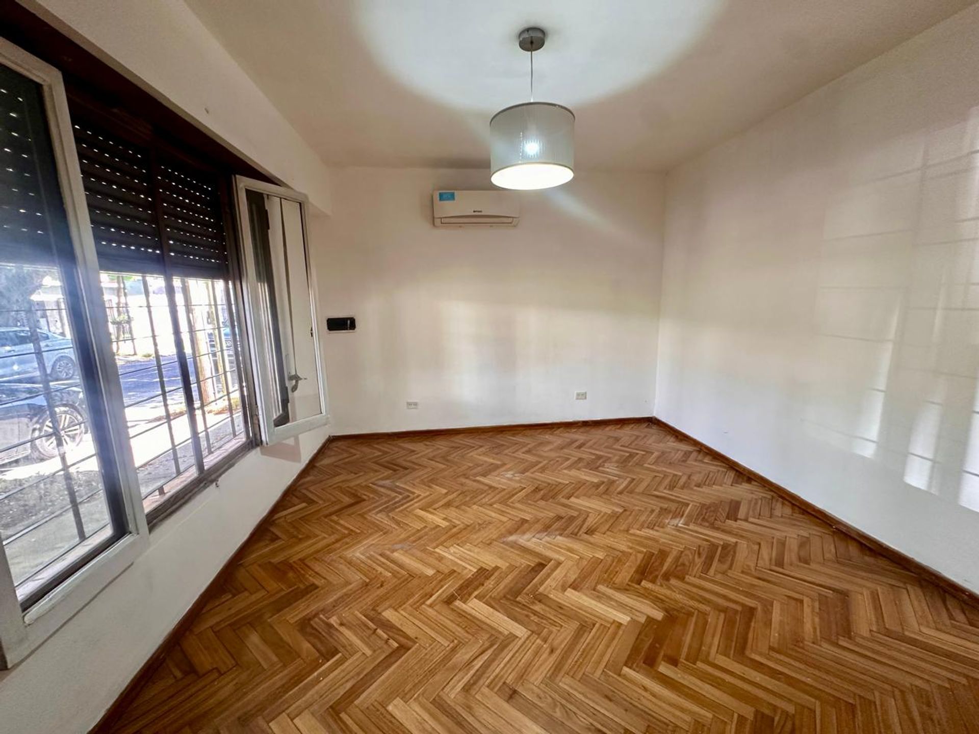 Alquiler Ph 3 Amb San Isidro Terraza Cochera Luz