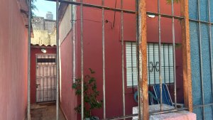 Penthouse 2‑bedroom with patio for rent Victoria