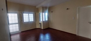 PH en Venta -Olivos -2 Ambientes RECICLADO - Patio