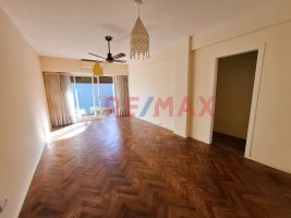 For Rent Apartment 2‑bedroom Balcony Parking – Martinez