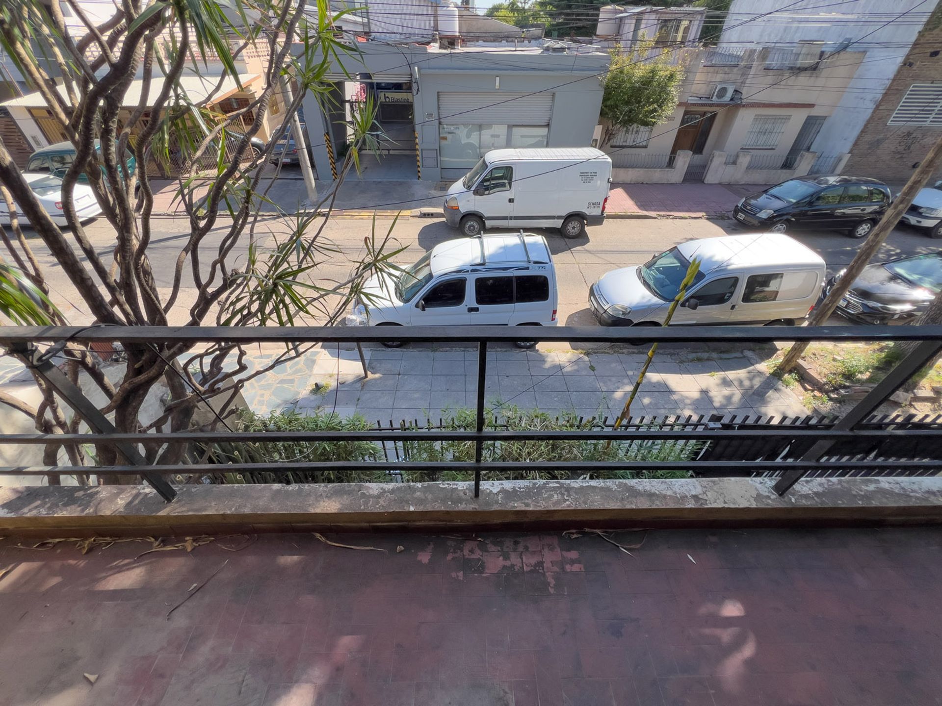 CASA IDEAL PARA RECICLAR EN LOTE 300 m2 - MUNRO