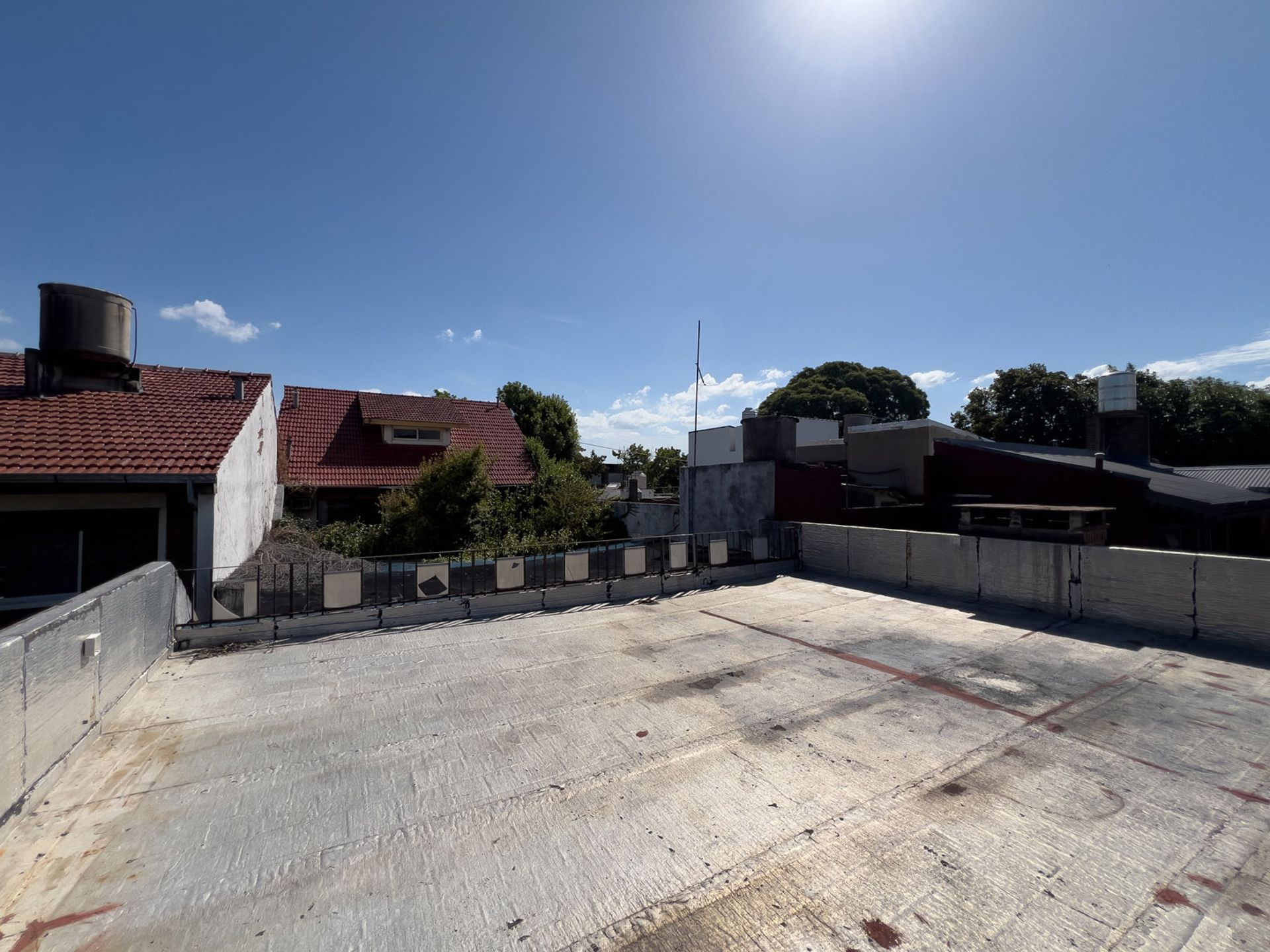CASA IDEAL PARA RECICLAR EN LOTE 300 m2 - MUNRO
