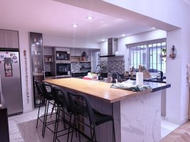 Casa en alquiler en Victoria zona residencial