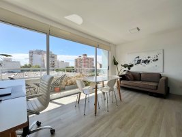 For Rent Apartment Vicente López with garage and amenities