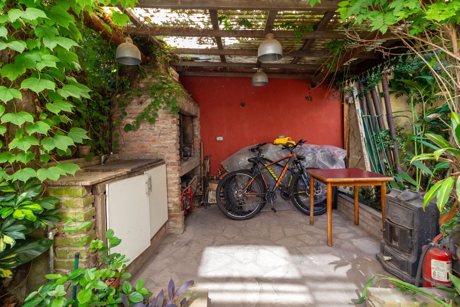 Venta Casa 4 Amb Barrio Santa Rita