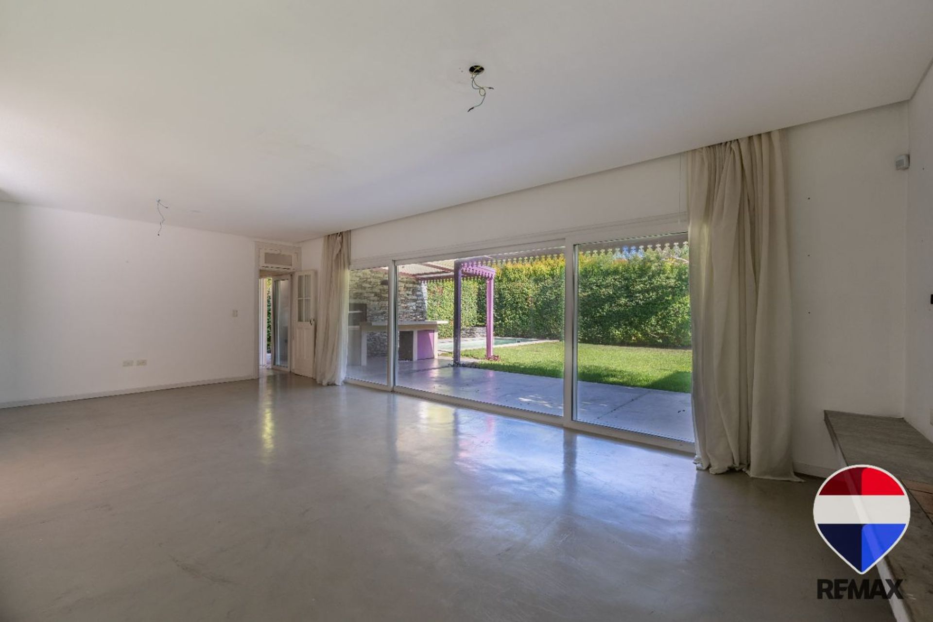 Casa en venta Santa Agustina Benavidez Apto Cred.