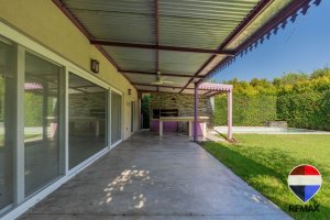 Casa en venta Santa Agustina Benavidez Apto Cred.