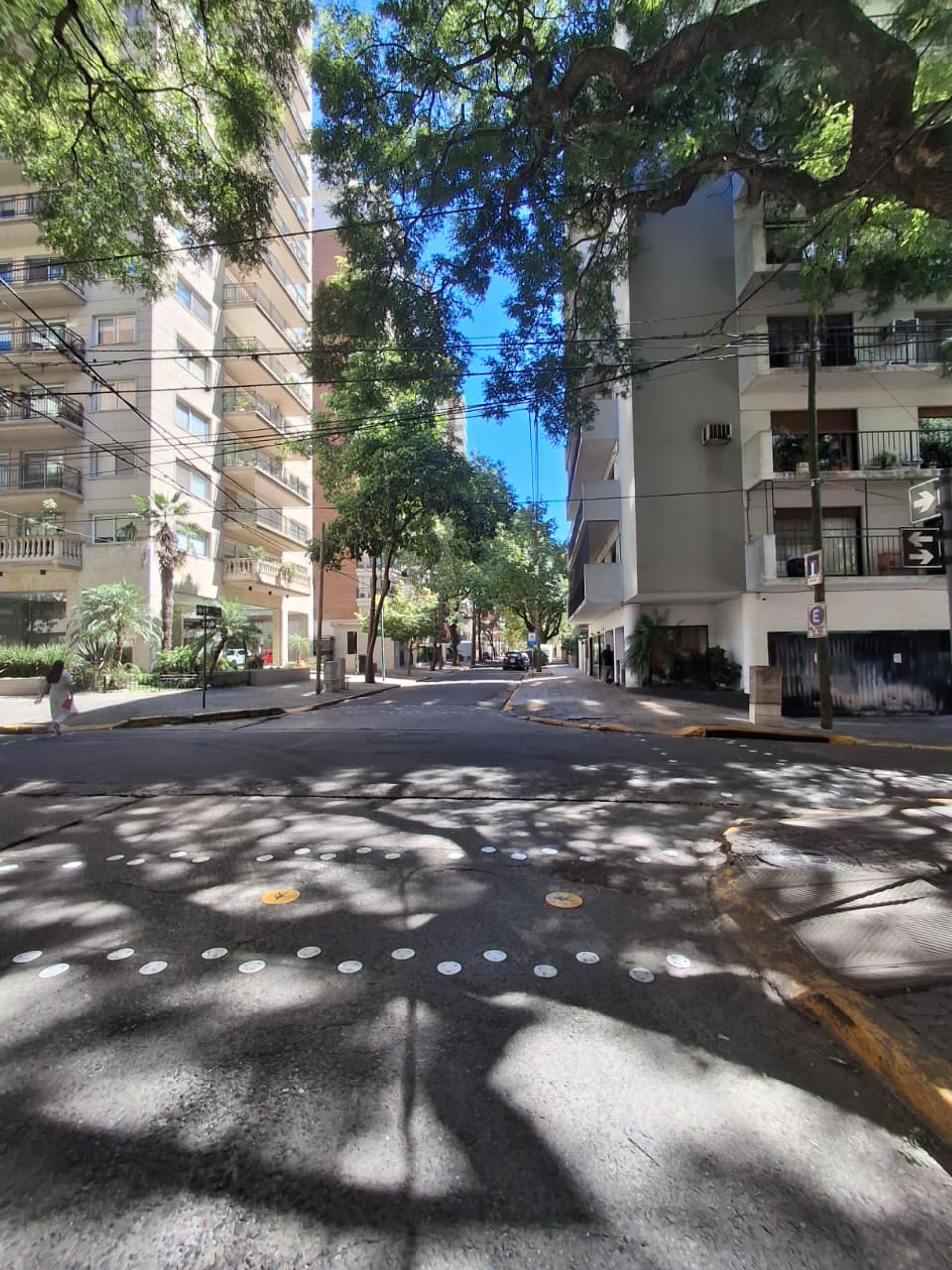 Alquiler amoblado depto (piso) 4 amb Olivos c/coch