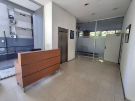 Furnished 3‑bedroom Apartment Floor for Rent with Car Olivos