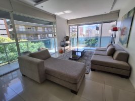 Furnished 3‑bedroom Apartment Floor for Rent with Car Olivos