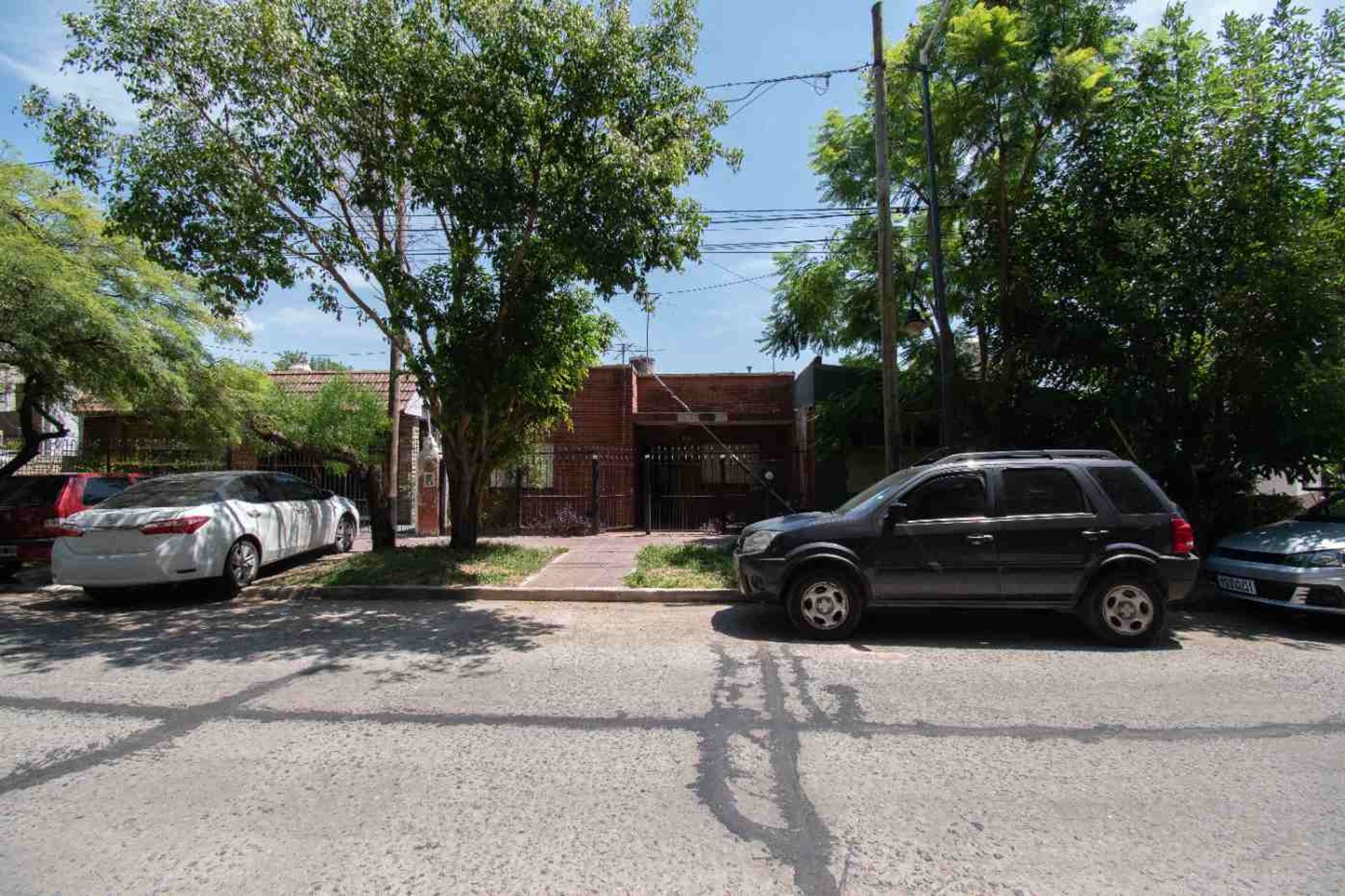 House for sale to renovate with terrace in Virreyes