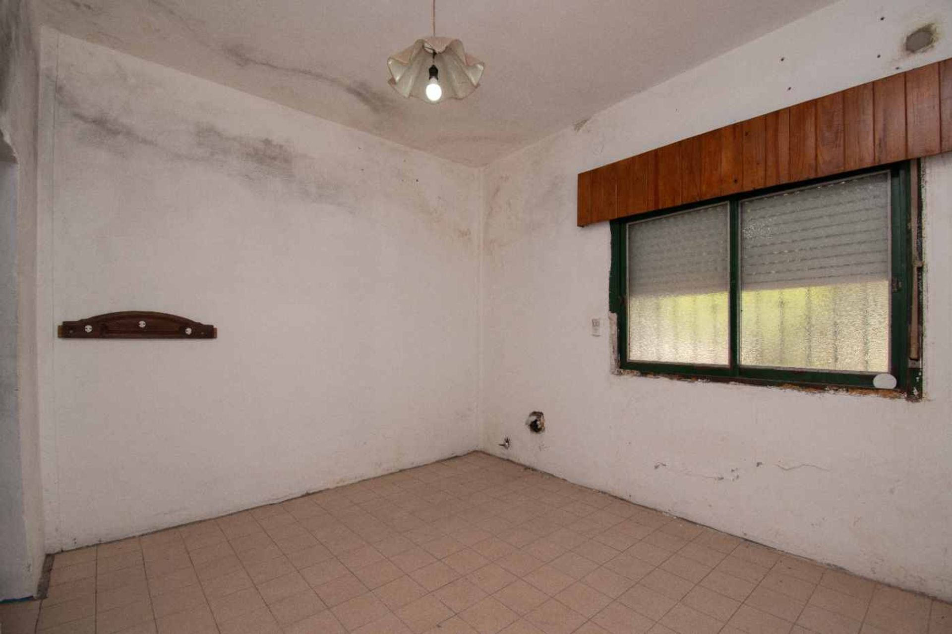 Venta casa a refaccionar con terraza en Virreyes