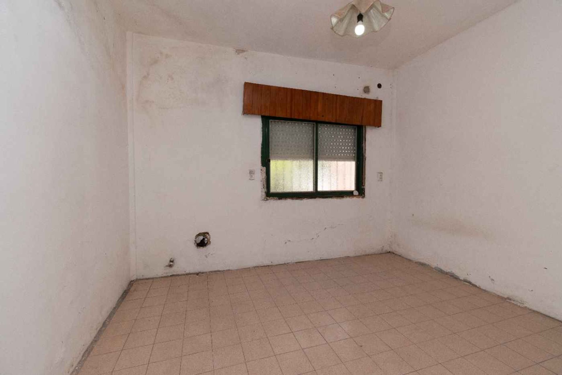 Venta casa a refaccionar con terraza en Virreyes
