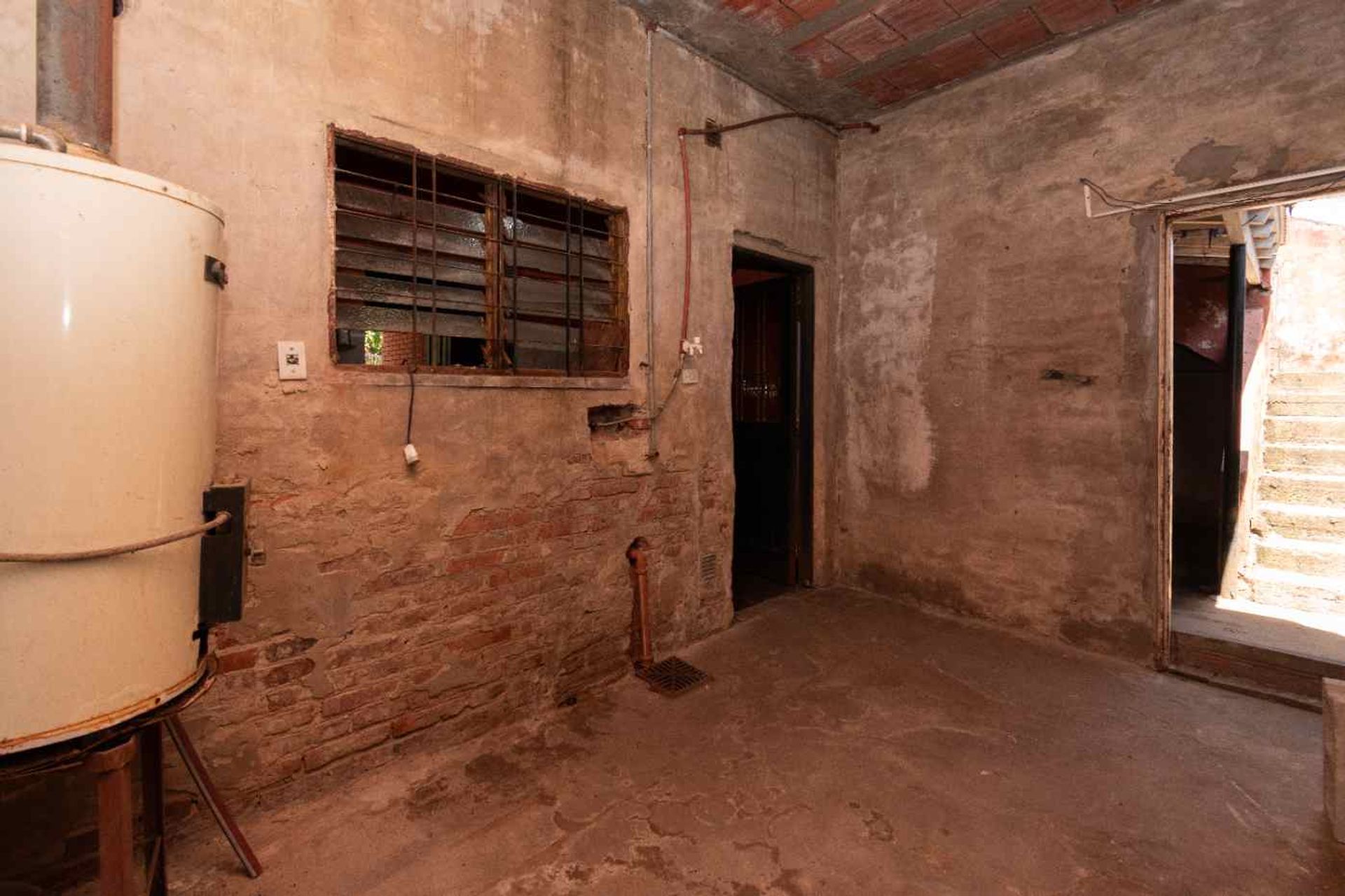 Venta casa a refaccionar con terraza en Virreyes