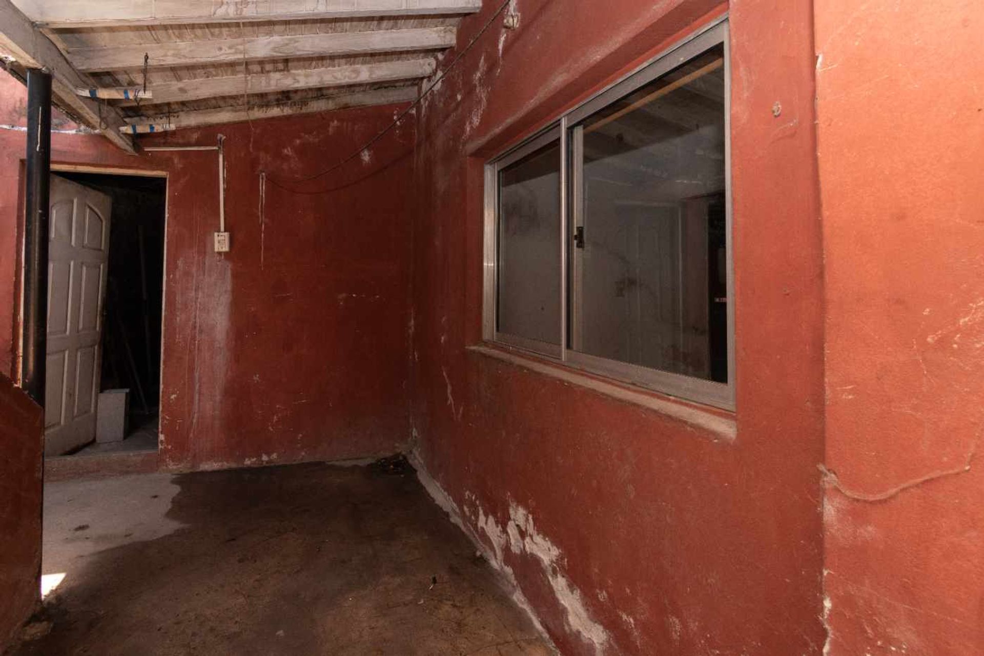 Venta casa a refaccionar con terraza en Virreyes