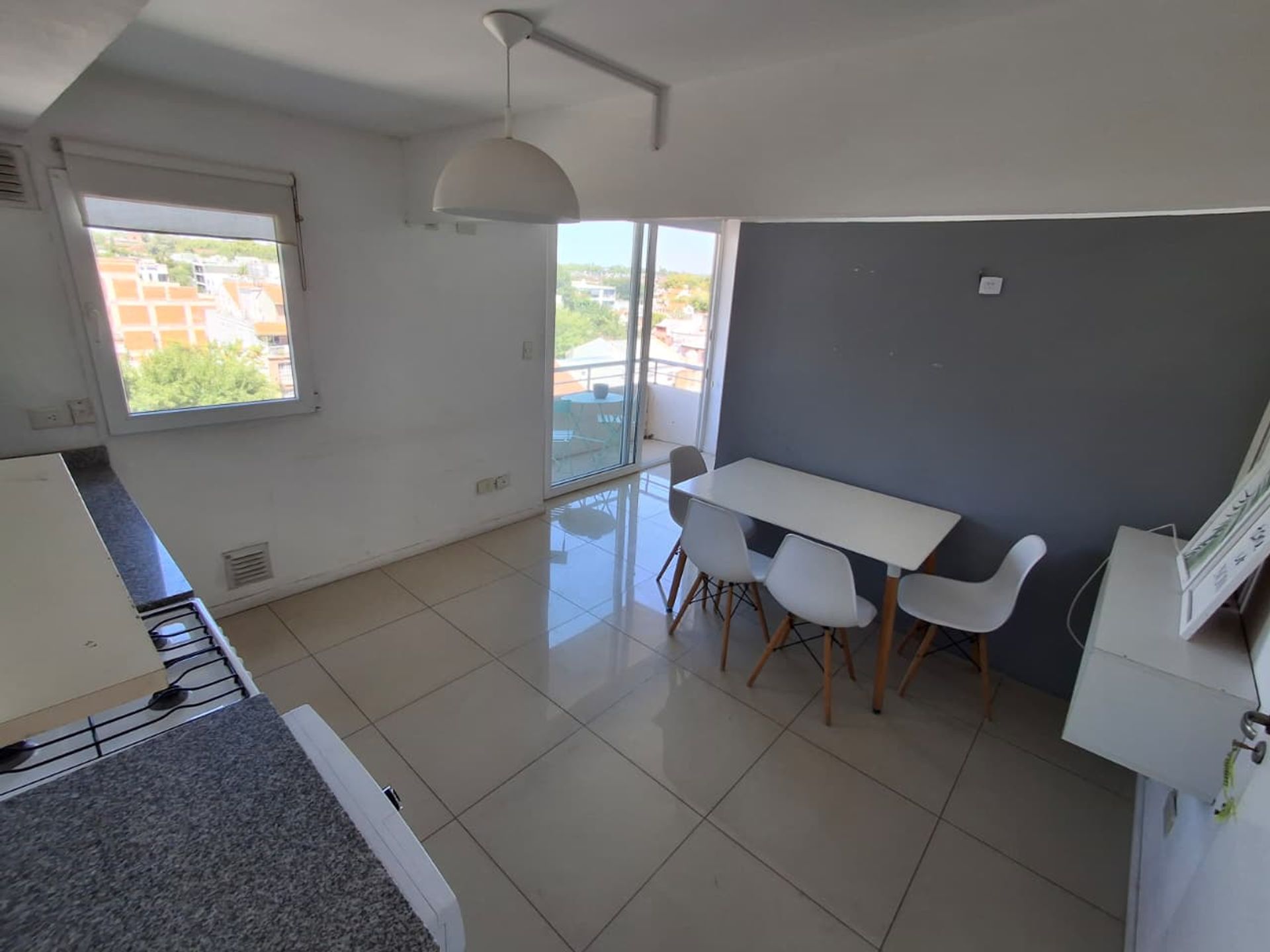 Venta Depto. 1 ambiente en Beccar con cochera