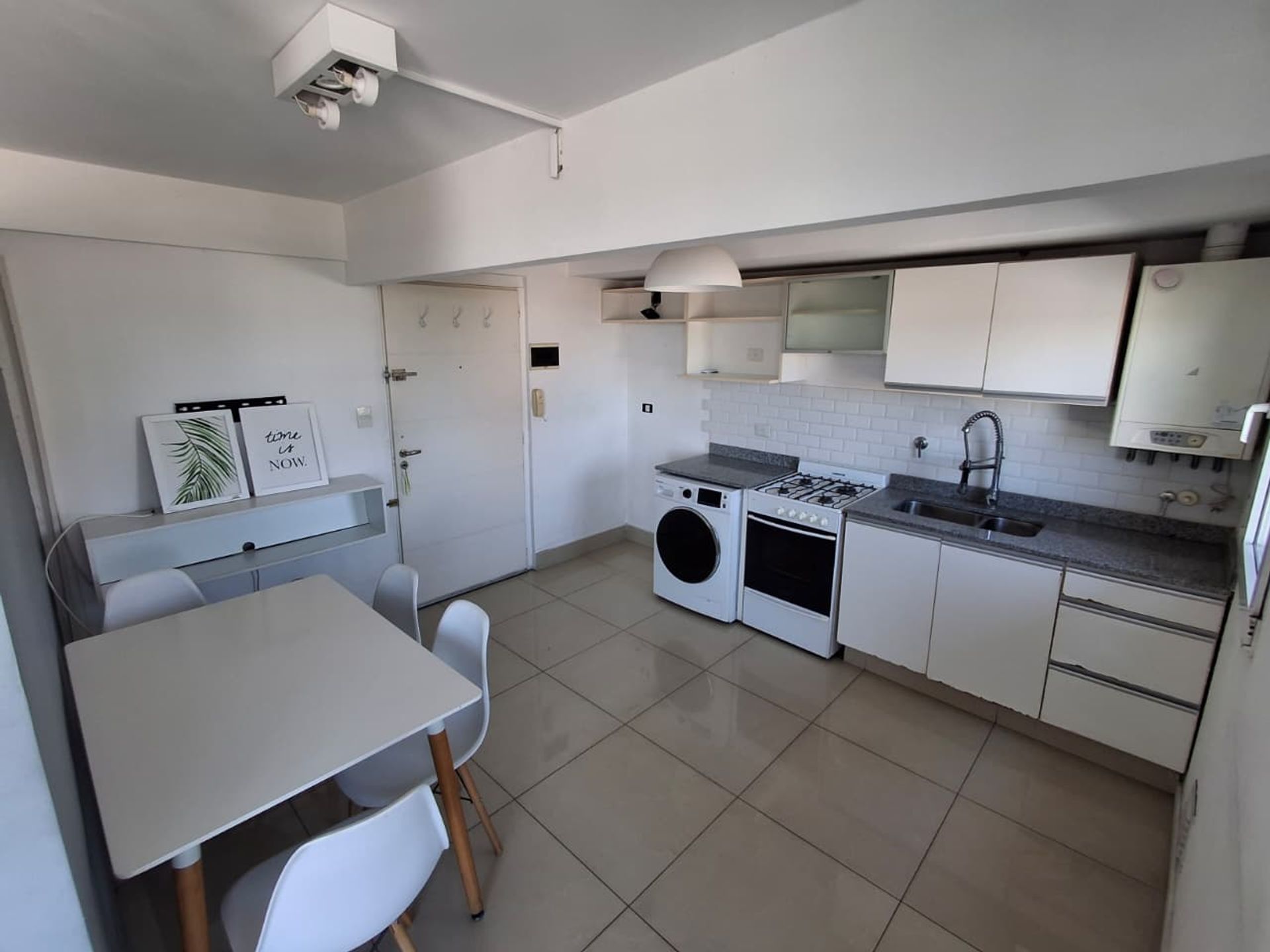 Venta Depto. 1 ambiente en Beccar con cochera
