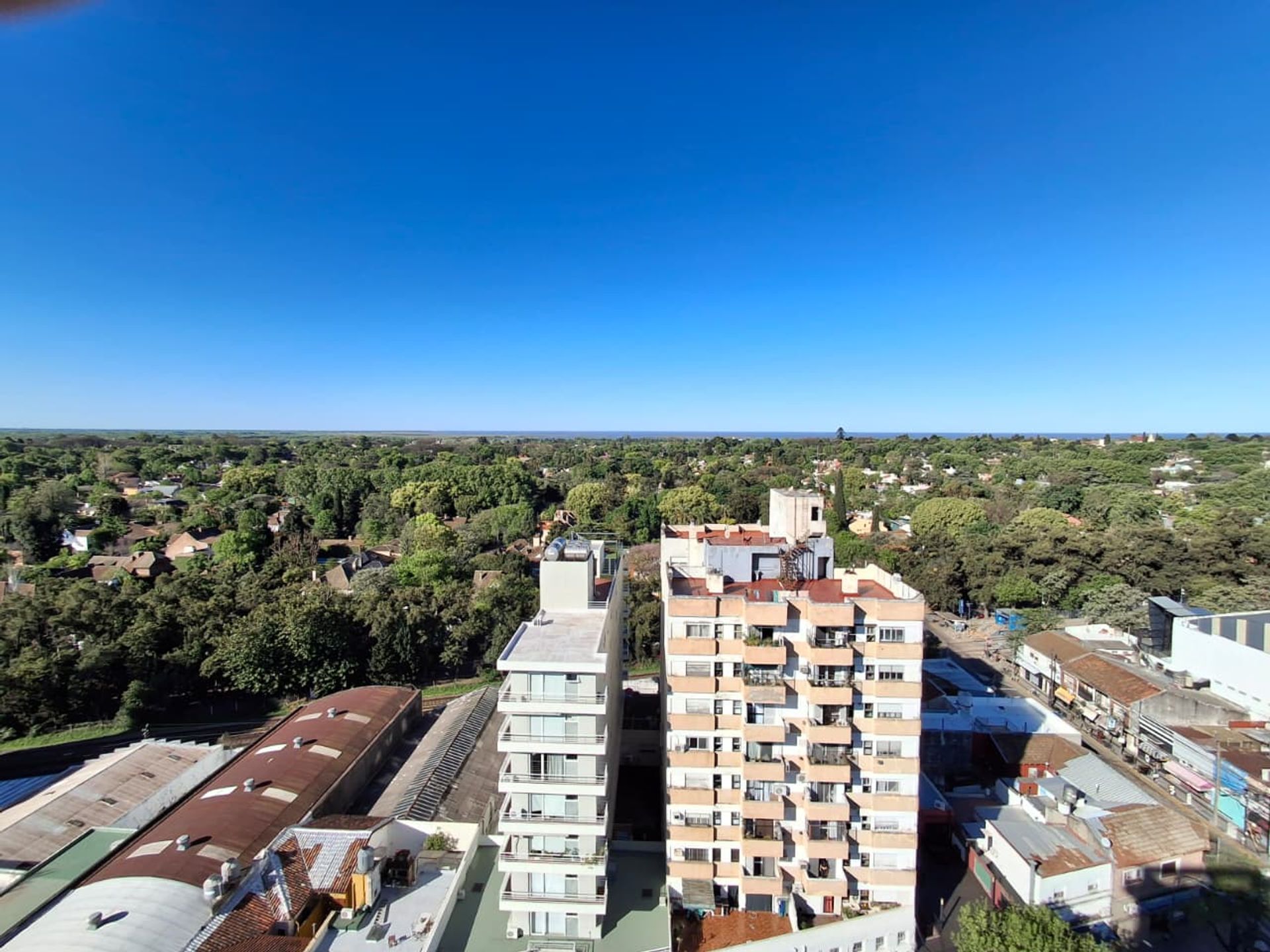Venta Depto. 1 ambiente en Beccar con cochera