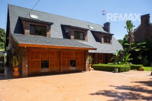 Cortada Street very quiet - ACASSUSO