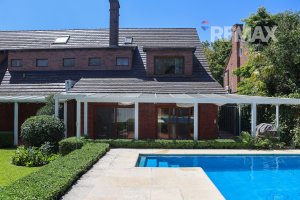 Cortada Street very quiet - ACASSUSO