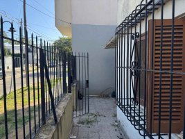 For Sale House 2‑bedroom to be refurbished – Florida West