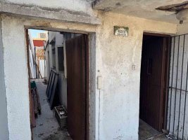 For Sale House 2‑bedroom to be refurbished – Florida West