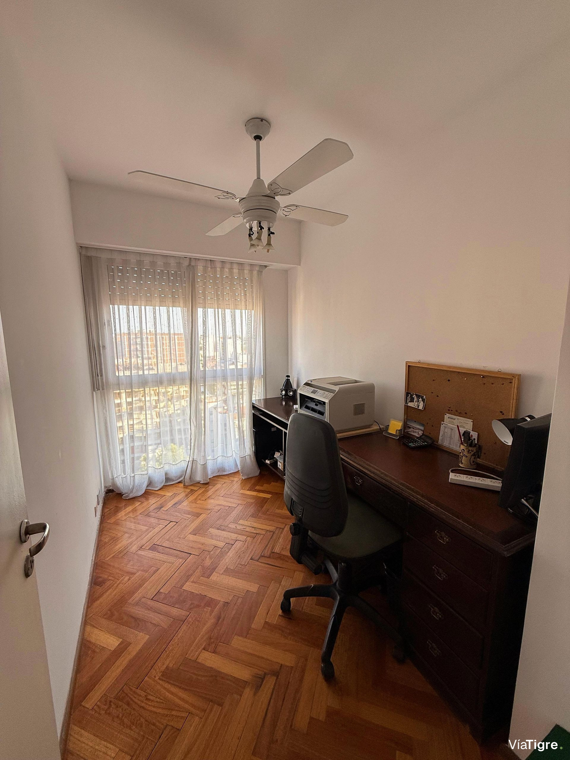 Venta Departamento 4 Amb Piso Alto C/ Cochera