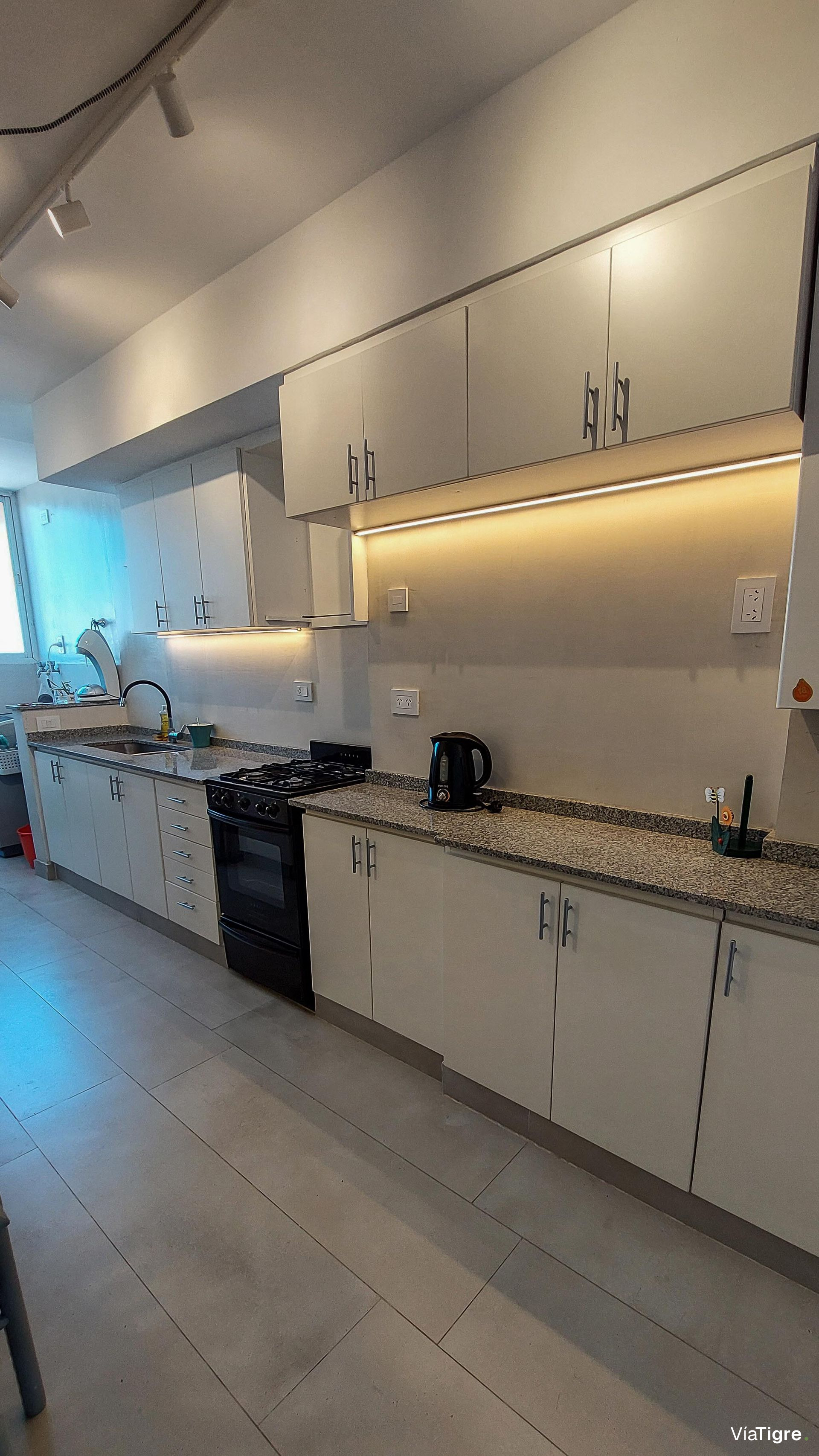 Venta Departamento 4 Amb Piso Alto C/ Cochera