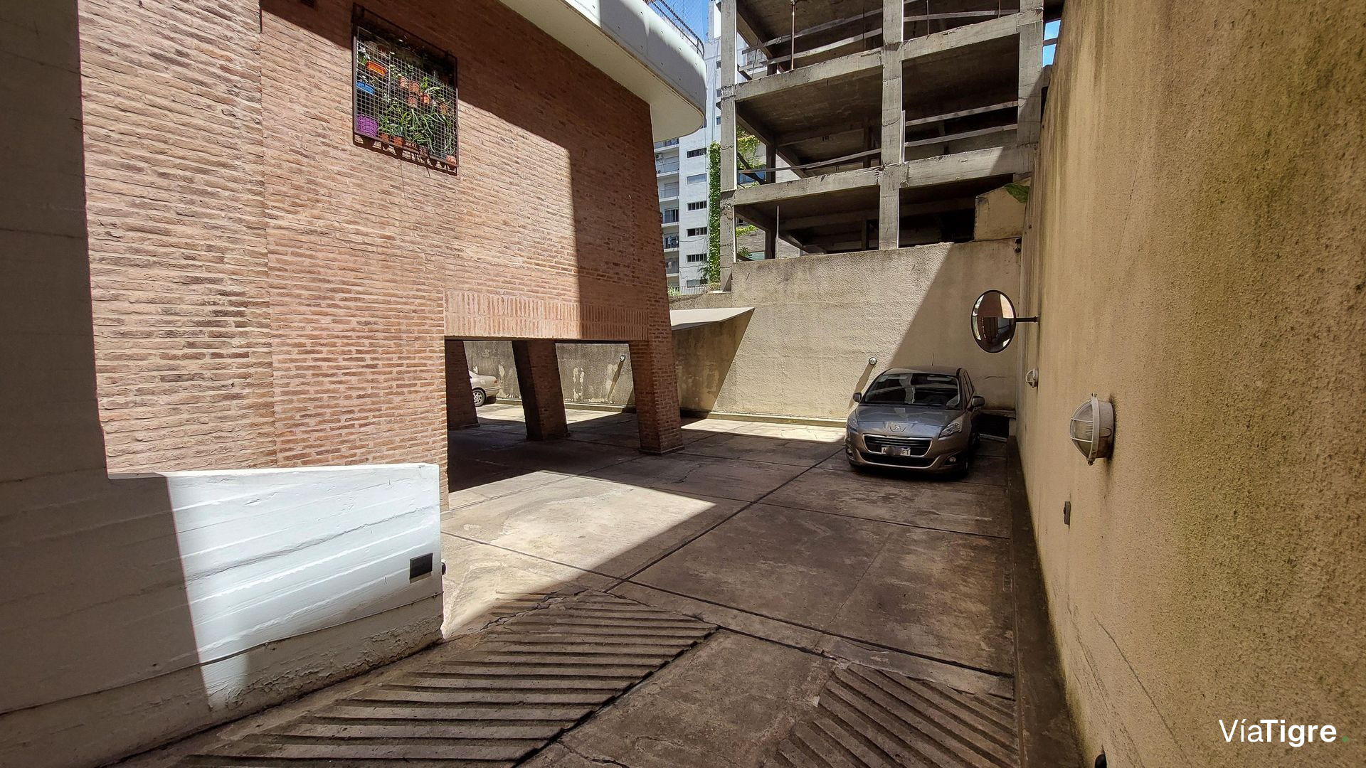 Venta Departamento 4 Amb Piso Alto C/ Cochera
