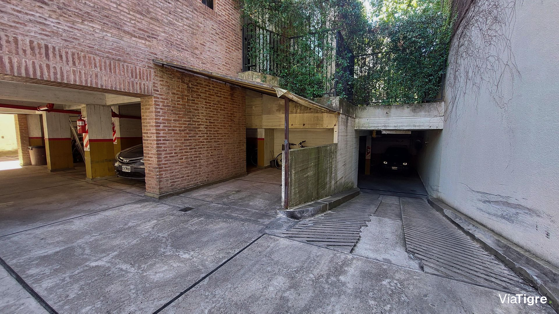 Venta Departamento 4 Amb Piso Alto C/ Cochera