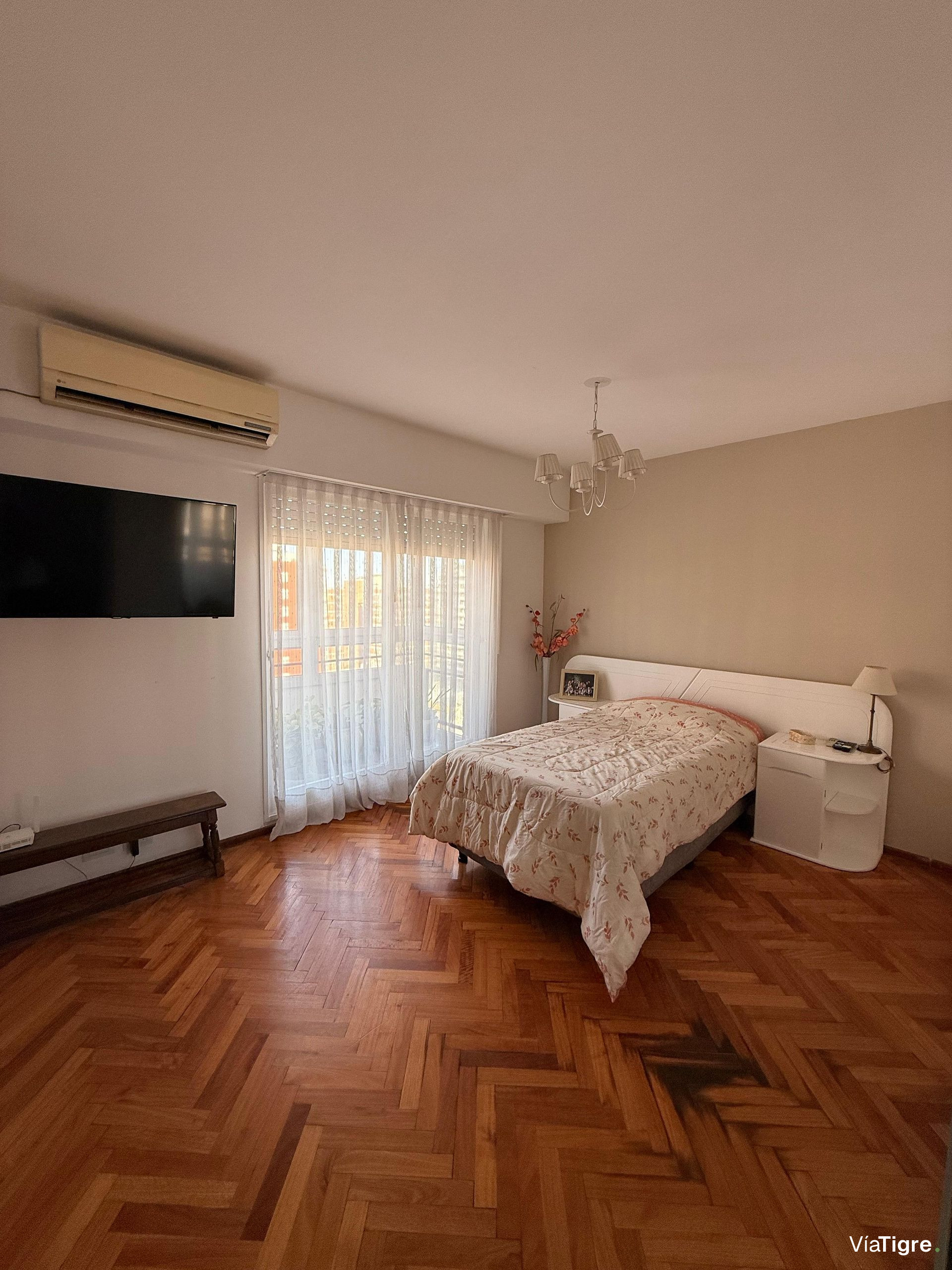 Venta Departamento 4 Amb Piso Alto C/ Cochera