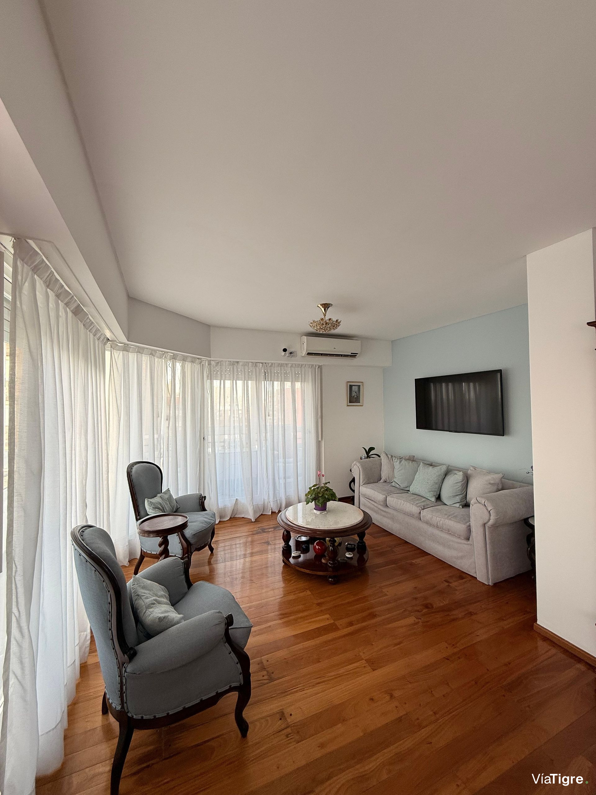 Venta Departamento 4 Amb Piso Alto C/ Cochera