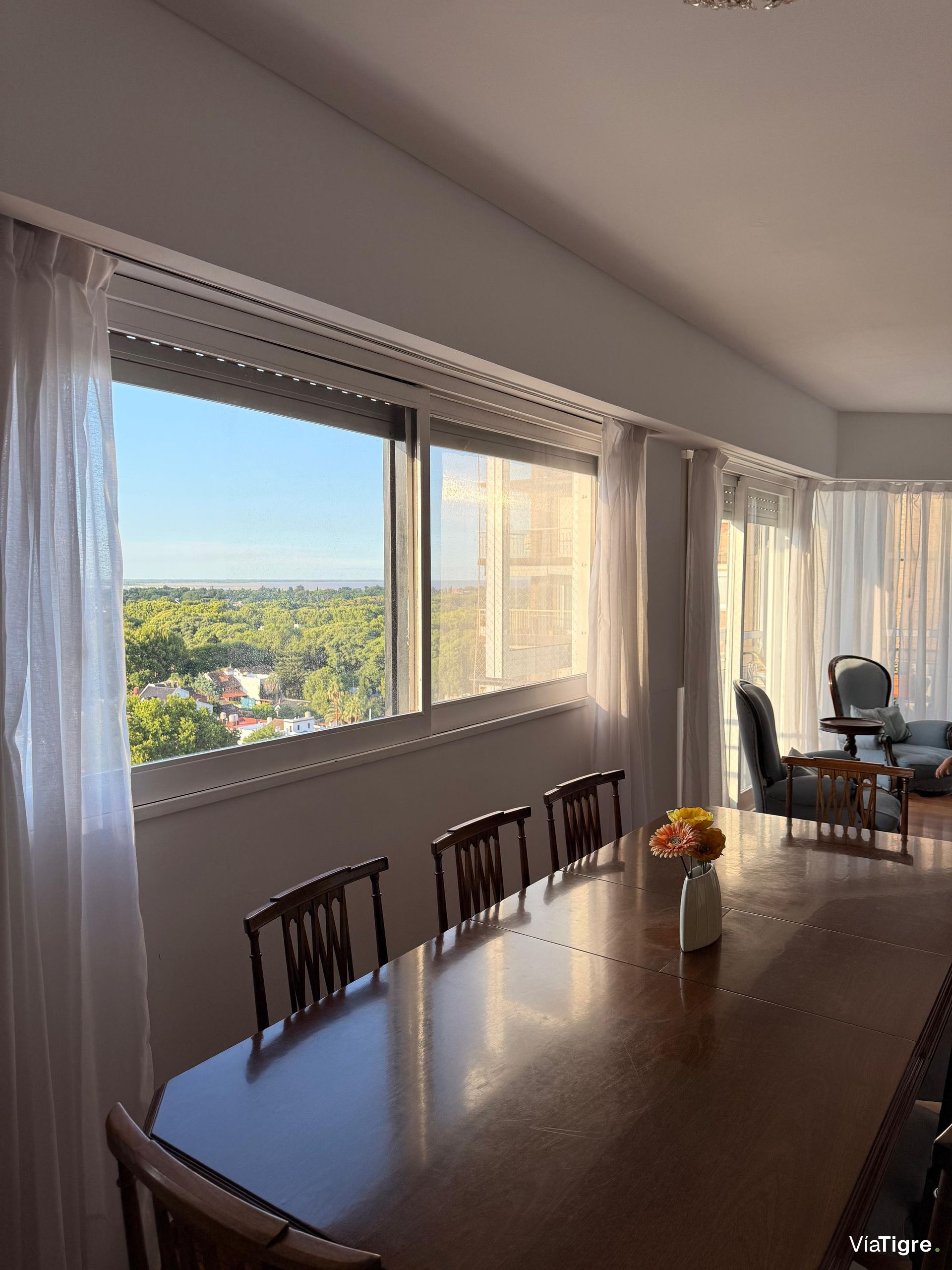 Venta Departamento 4 Amb Piso Alto C/ Cochera