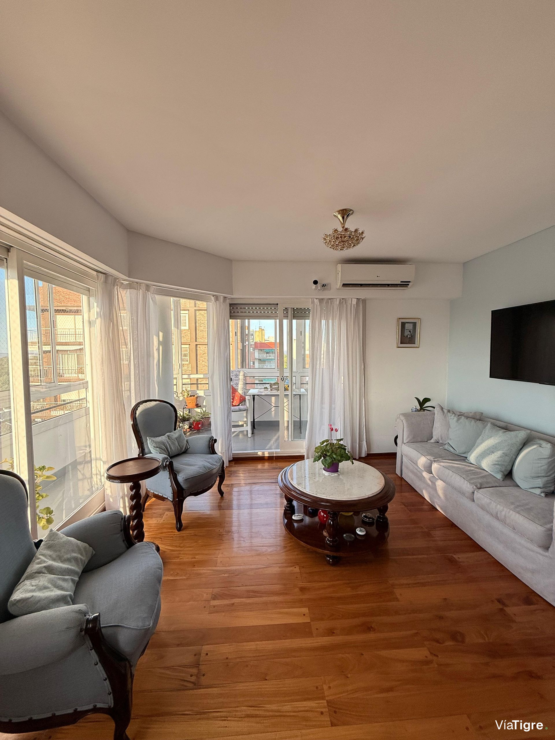 Venta Departamento 4 Amb Piso Alto C/ Cochera