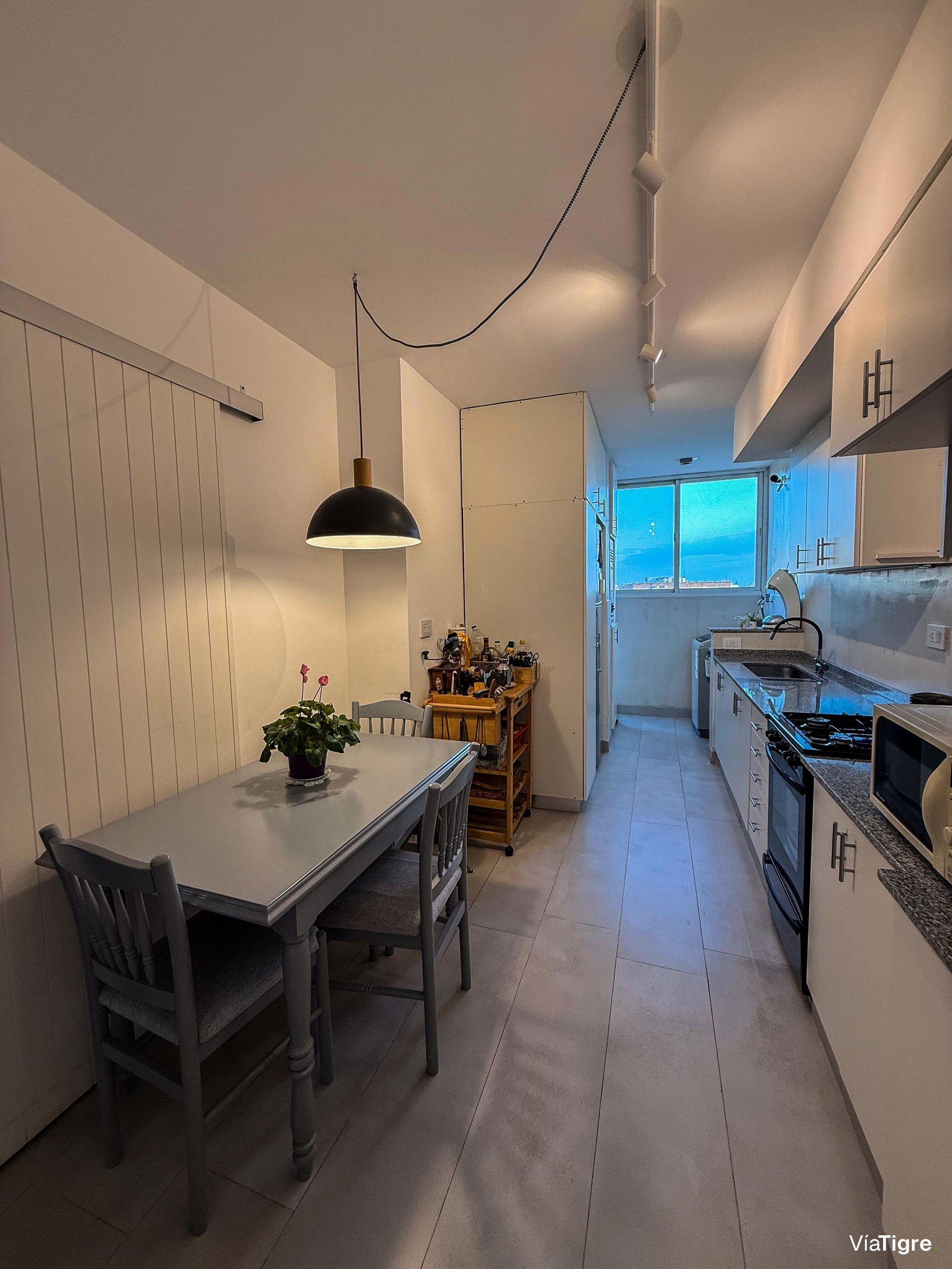 Venta Departamento 4 Amb Piso Alto C/ Cochera