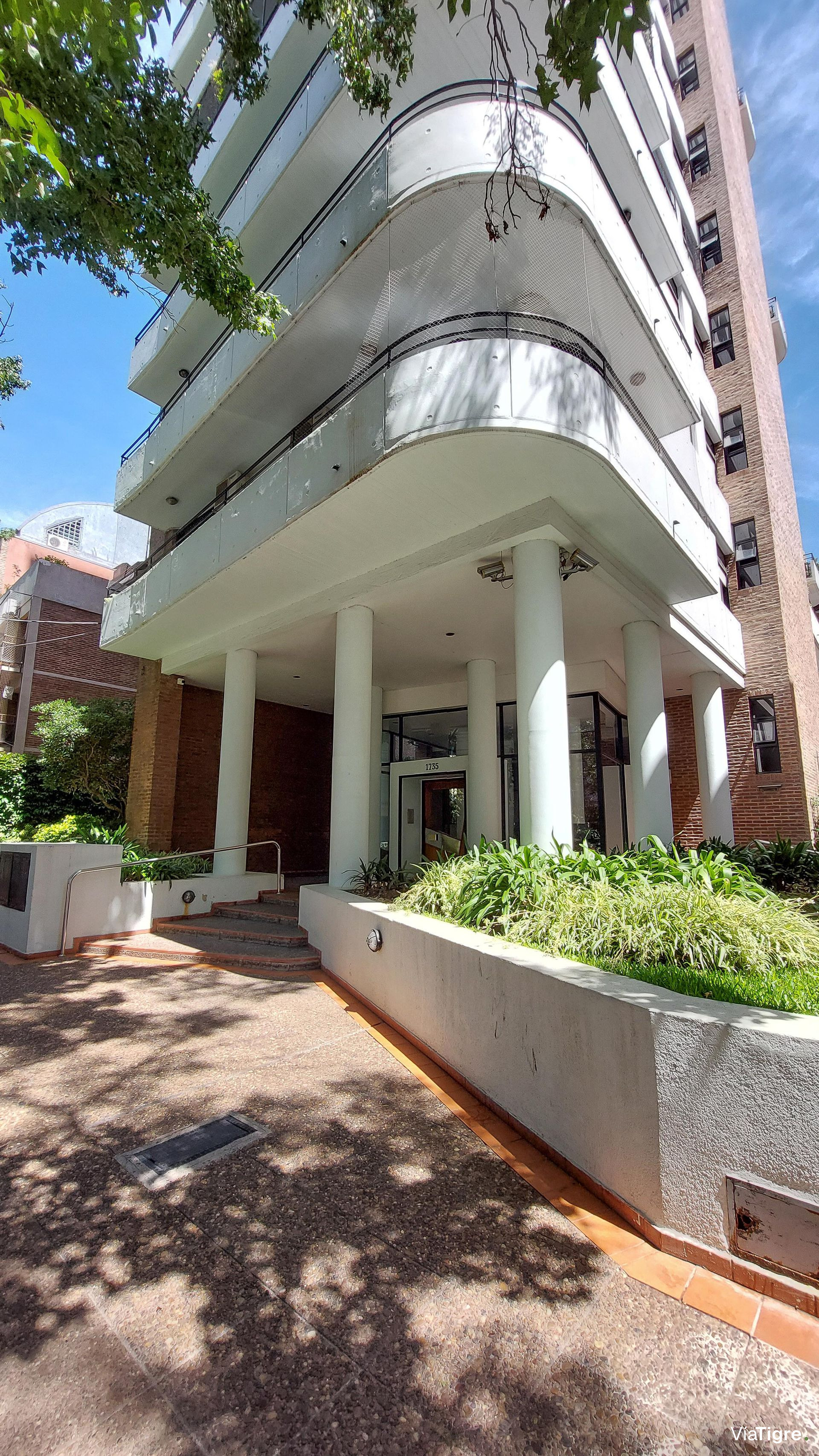 Venta Departamento 4 Amb Piso Alto C/ Cochera