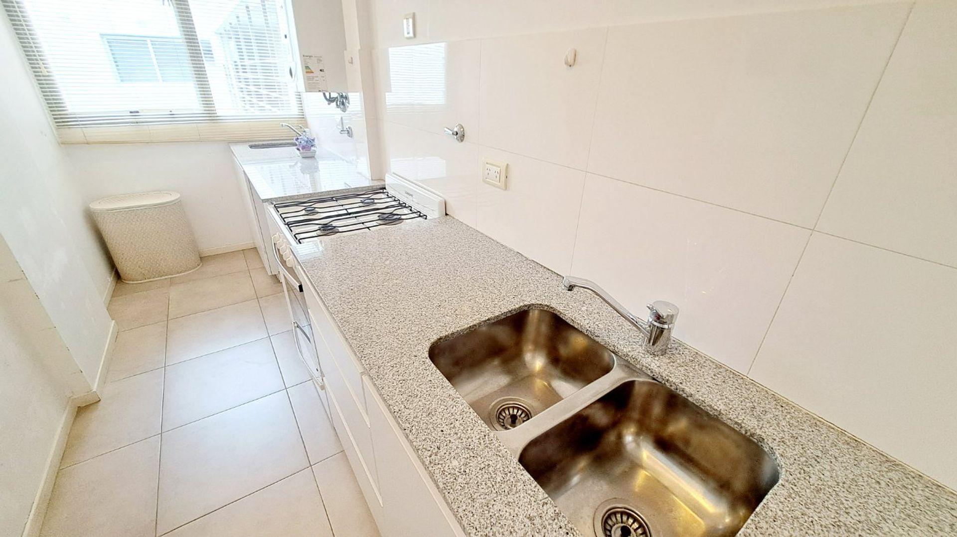 Venta Dpto 2 Amb, Cochera, Balcón, Victoria