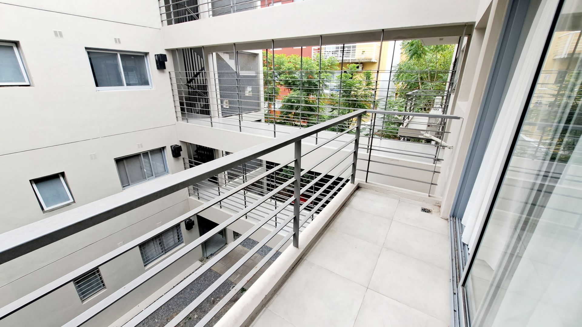 Venta Dpto 2 Amb, Cochera, Balcón, Victoria