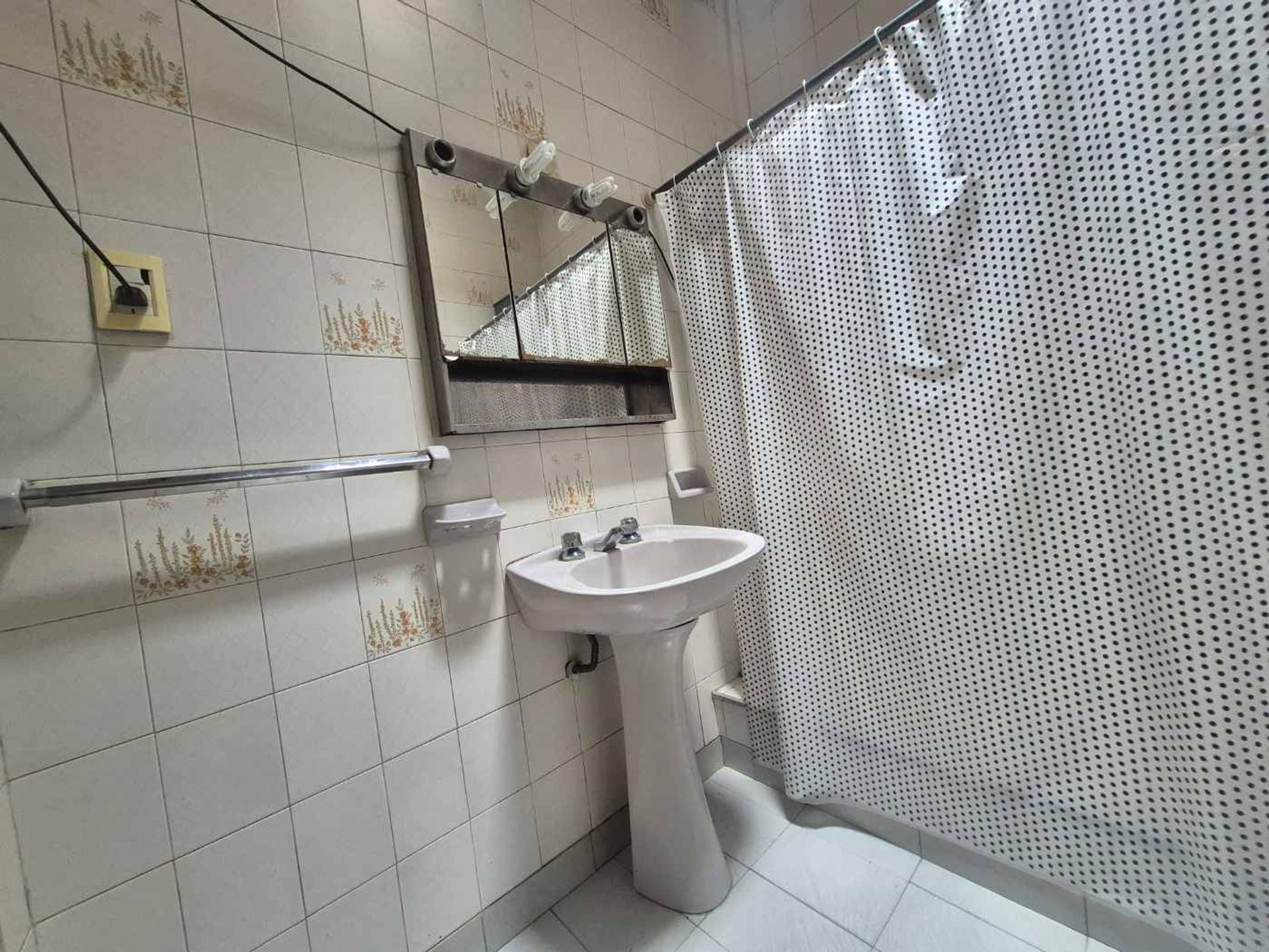 venta casa 3 amb con cochera en villa adelina