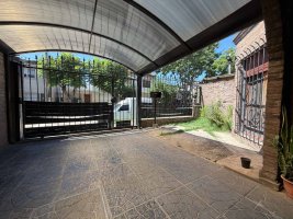 Casa en Venta 5 amb -Villa Adelina - Multifamiliar