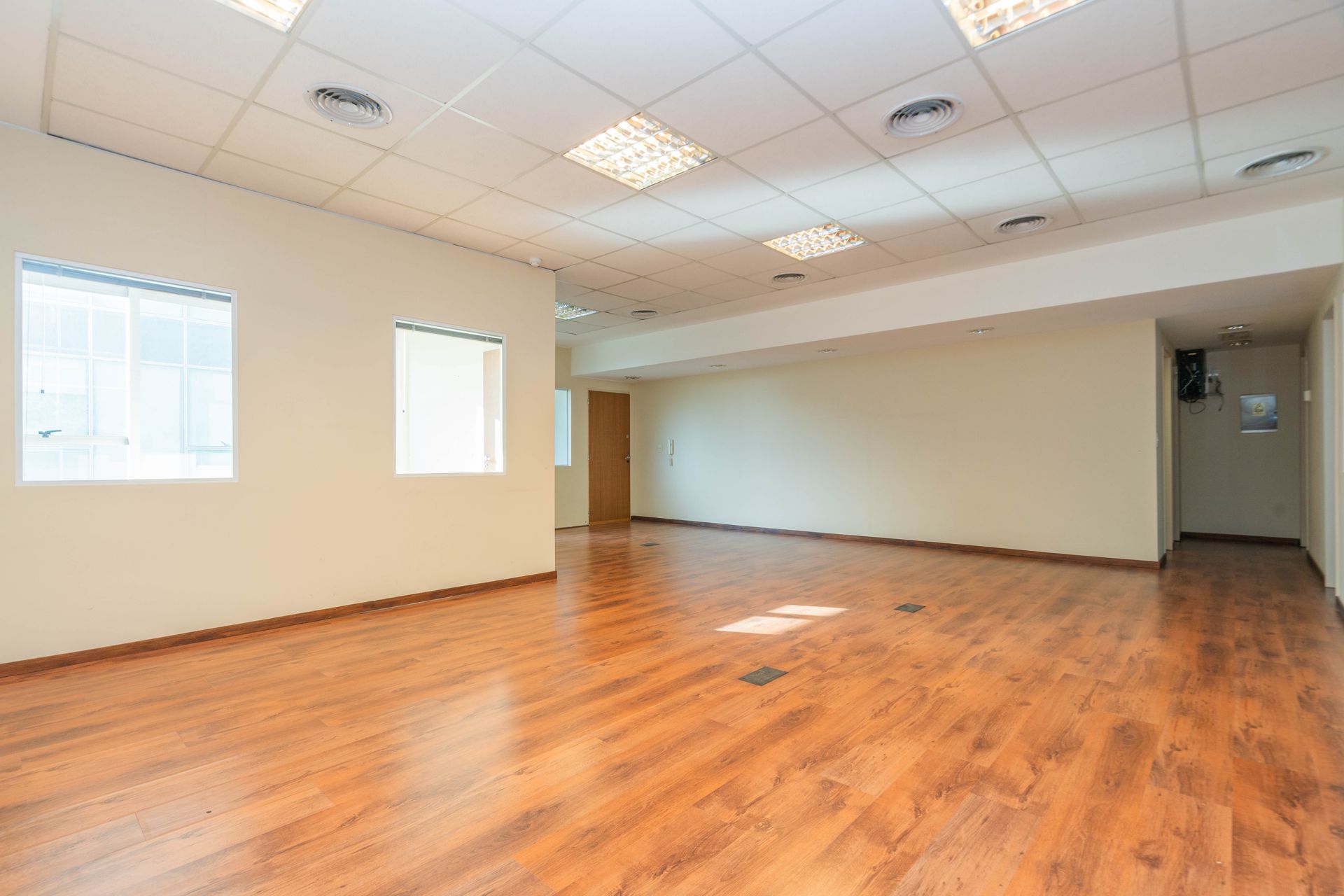 VENTA PISO OFICINA 234m2 LIBERTADOR VICENTE LÓPEZ