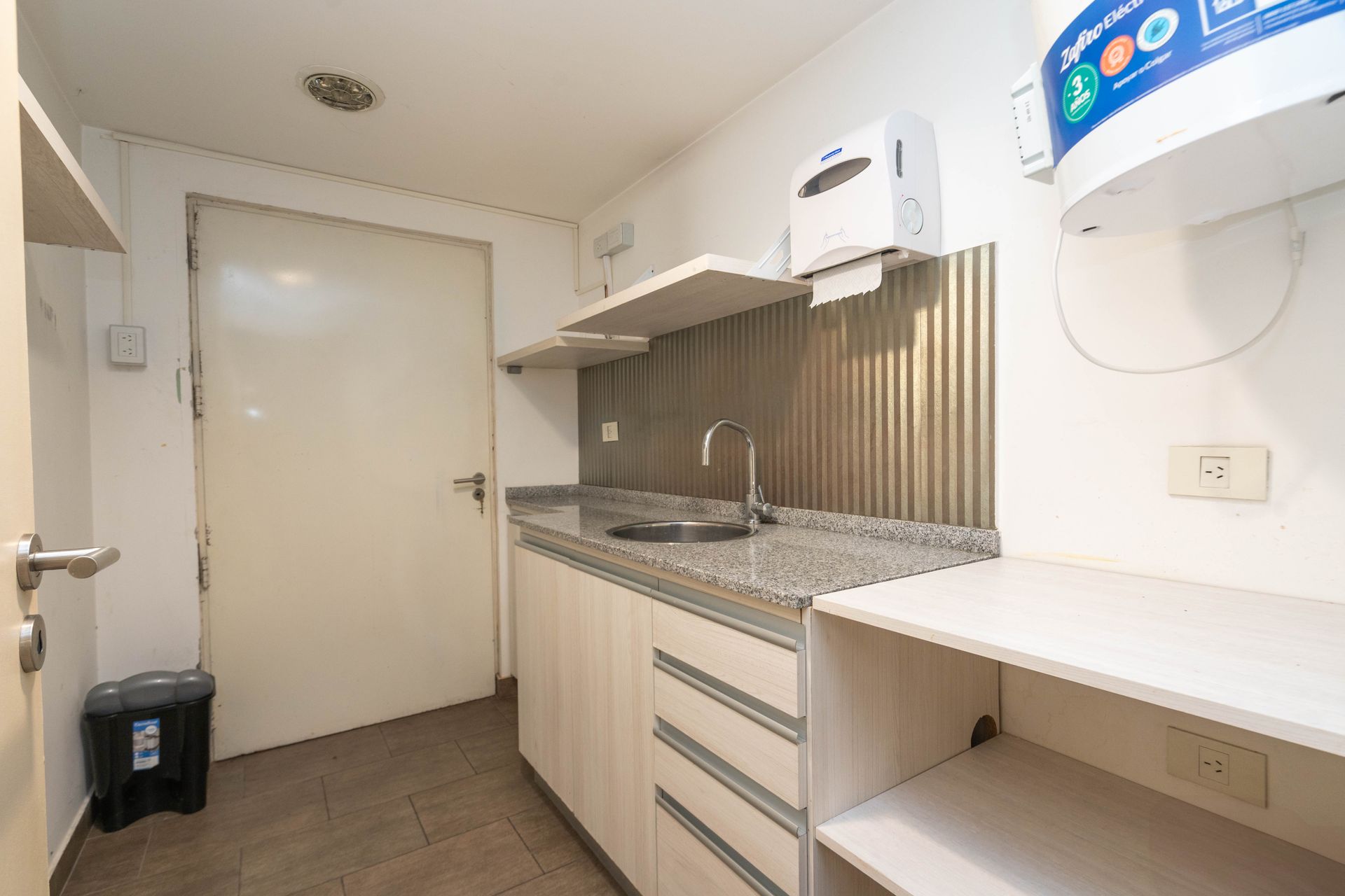VENTA PISO OFICINA 234m2 LIBERTADOR VICENTE LÓPEZ