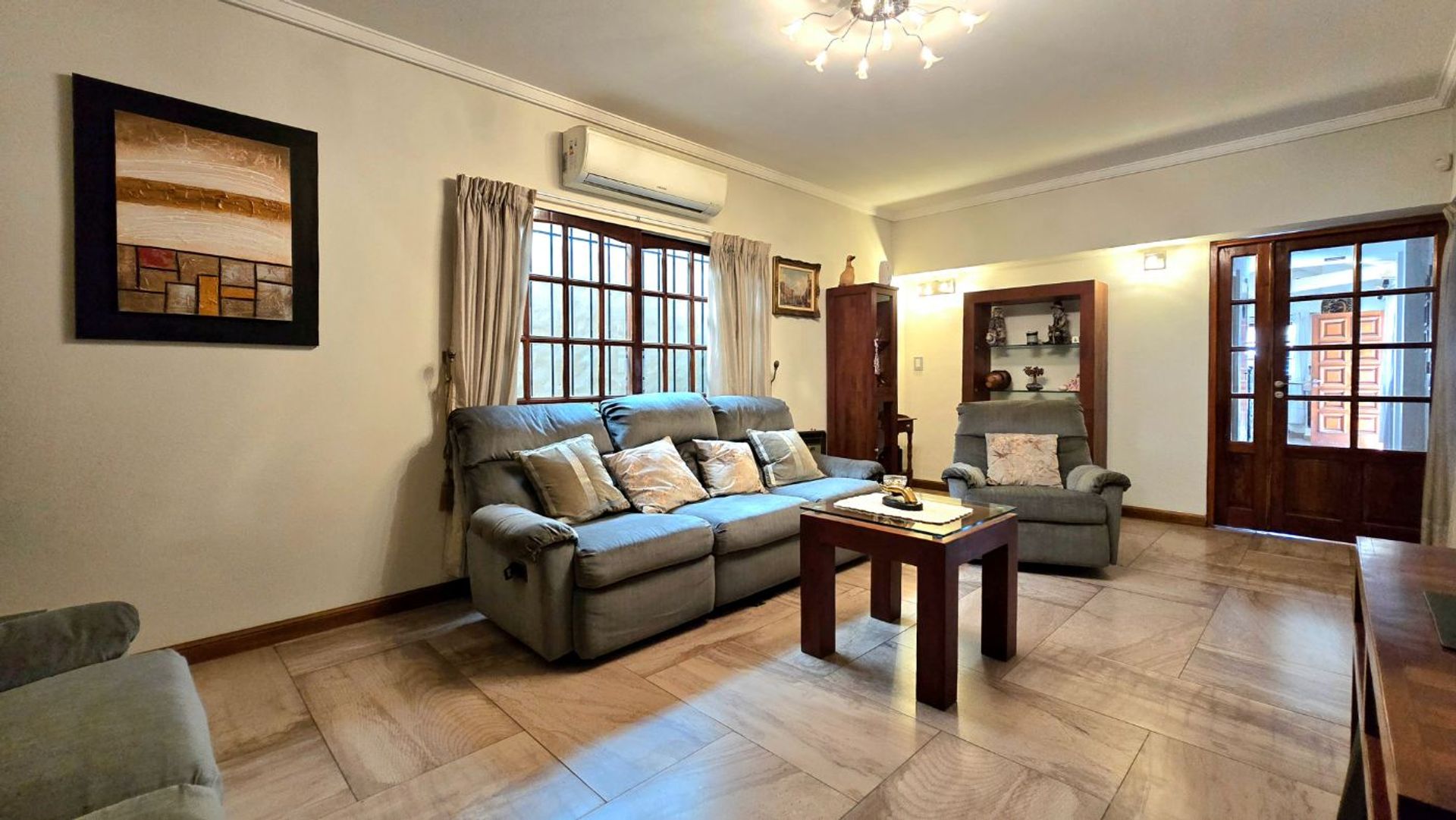 Venta Casa 4 Amb Piscina Galeria Nueva Martinez