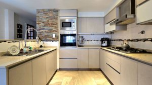 For Sale House 3‑bedroom Pool Gallery New Martinez