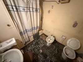 For Sale House 2‑bedroom with workshop to renovate Boulogne