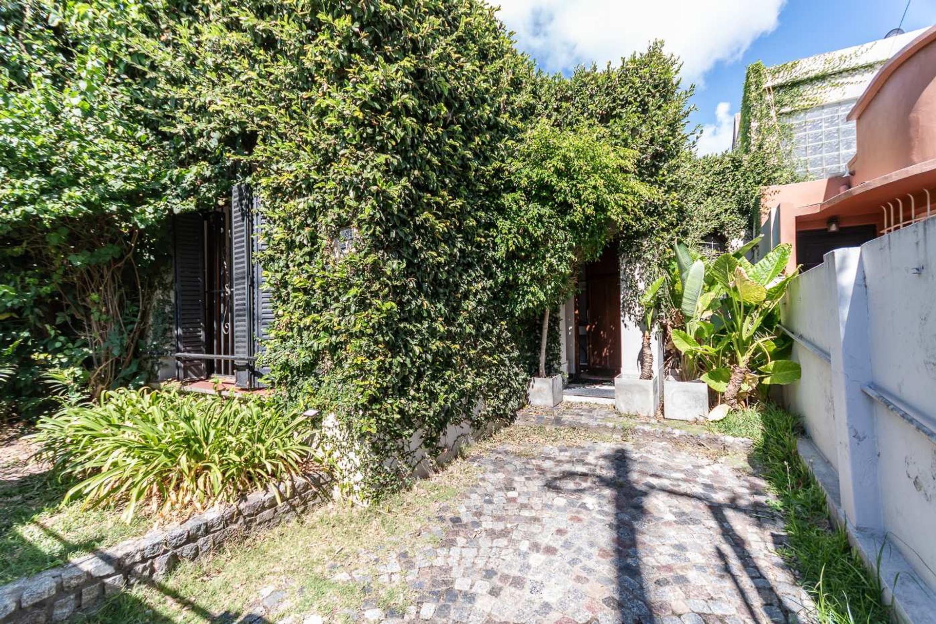 Casa 4 Ambientes Venta Florida Jardin Pileta