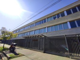 VENTA OFICINA - EXCELENTE UBICACION c/2 cocheras