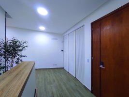 VENTA OFICINA - EXCELENTE UBICACION c/2 cocheras