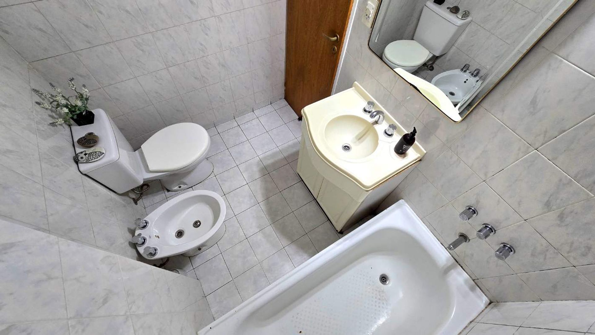 Venta 3 Ambientes En La Calabria San Isidro