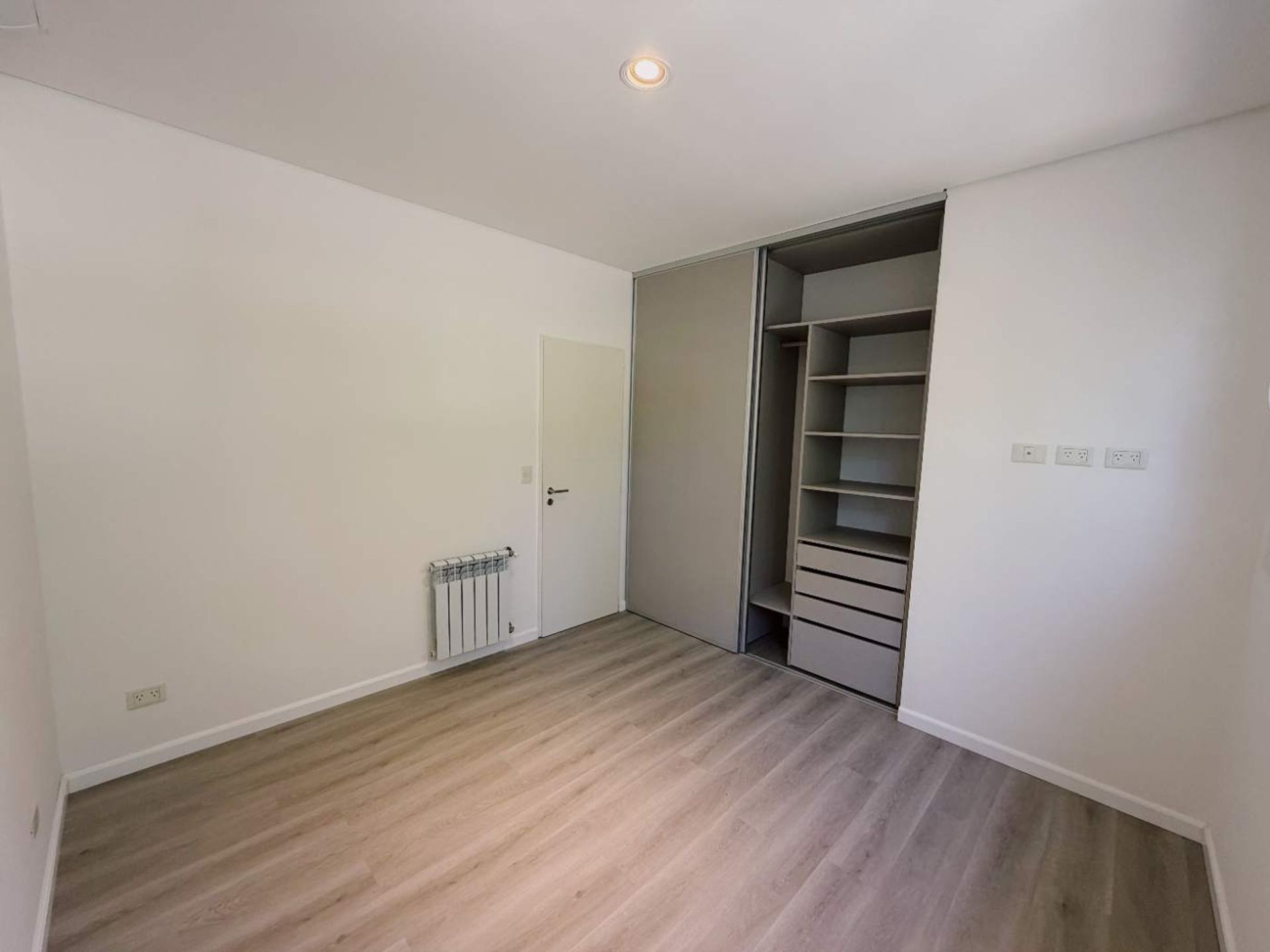 Casa En Venta 4 Amb. A Estrenar Con Pileta Pacheco